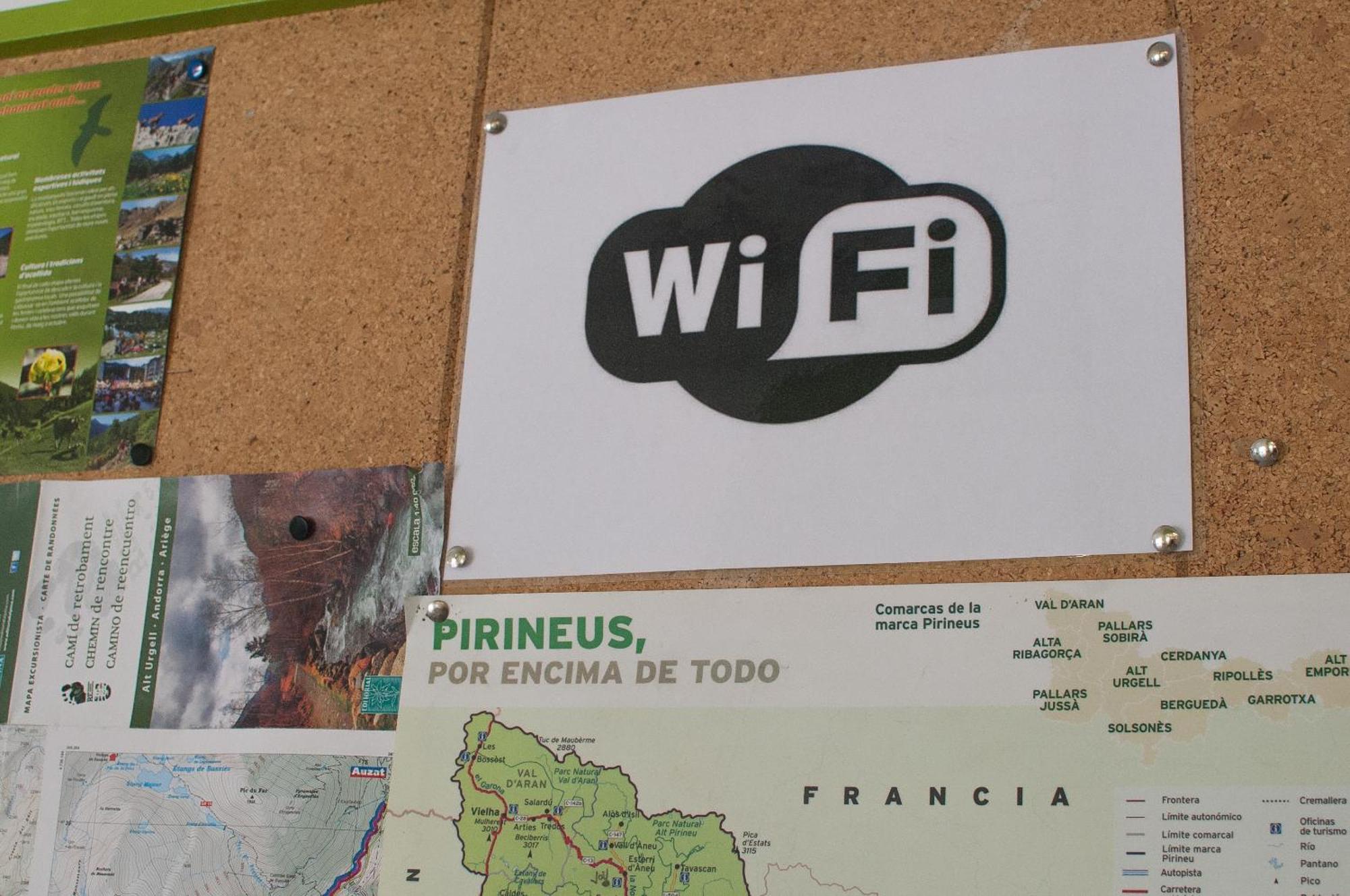 La Seu D'Urgell Xanascat Hostel Eksteriør bilde