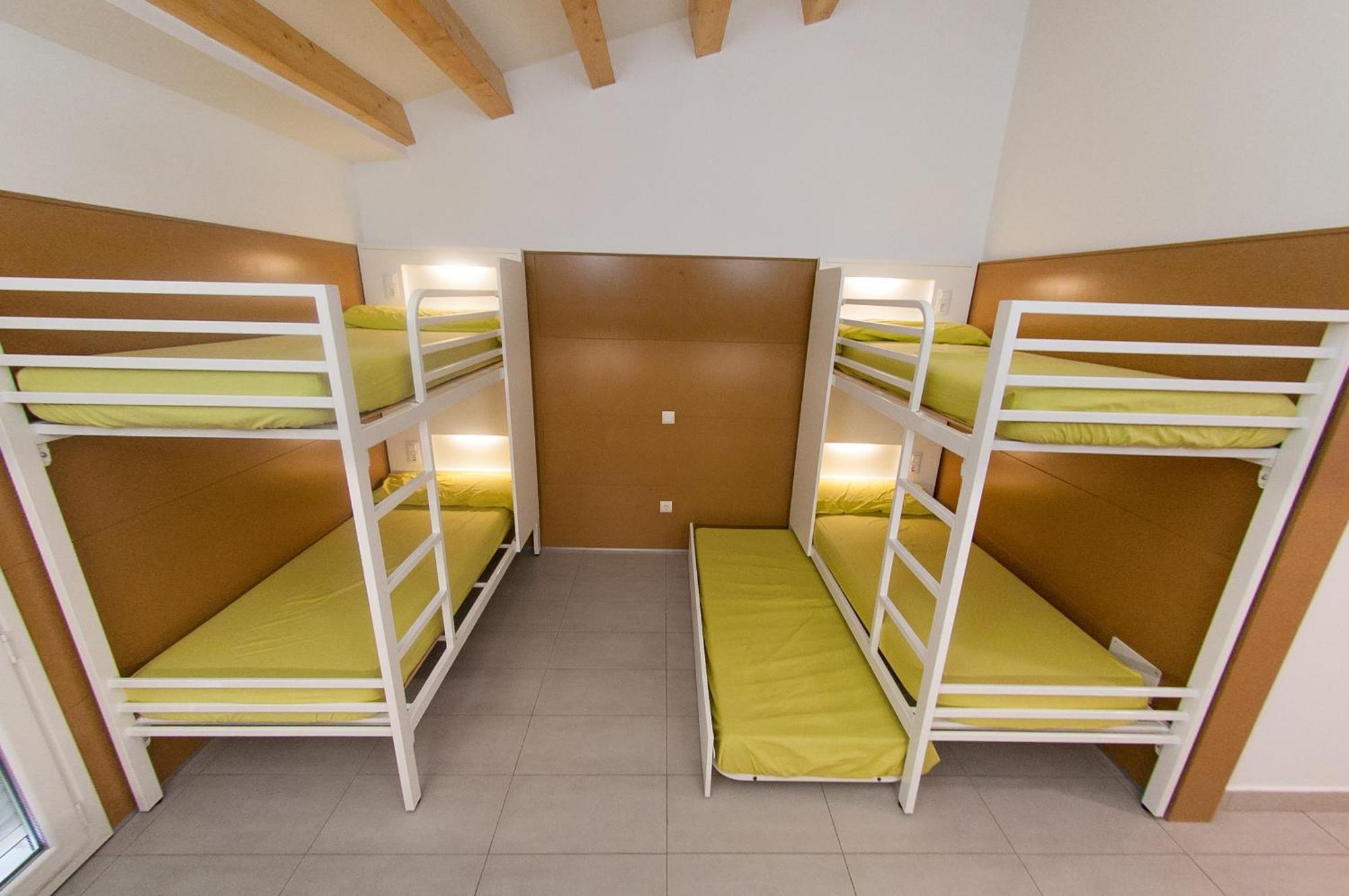 La Seu D'Urgell Xanascat Hostel Rom bilde